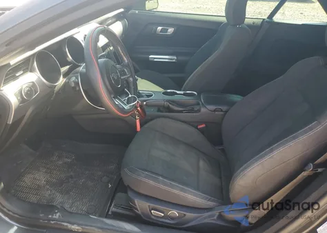 2019 Ford Mustang z USA, uszkodzony, nr VIN 1FATP8UH7K5199745